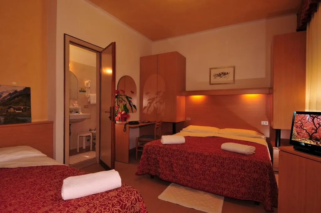 Hotel Al Mare Lido di Jesolo 3*,