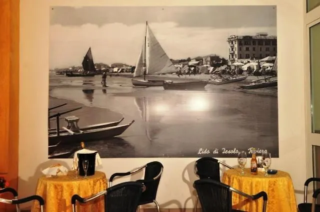 Hotel Al Mare Lido di Jesolo 3*,  Italia