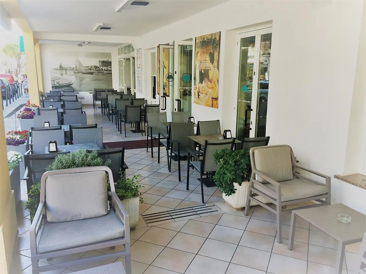 Hotel Al Mare Lido di Jesolo 3*,  Italia