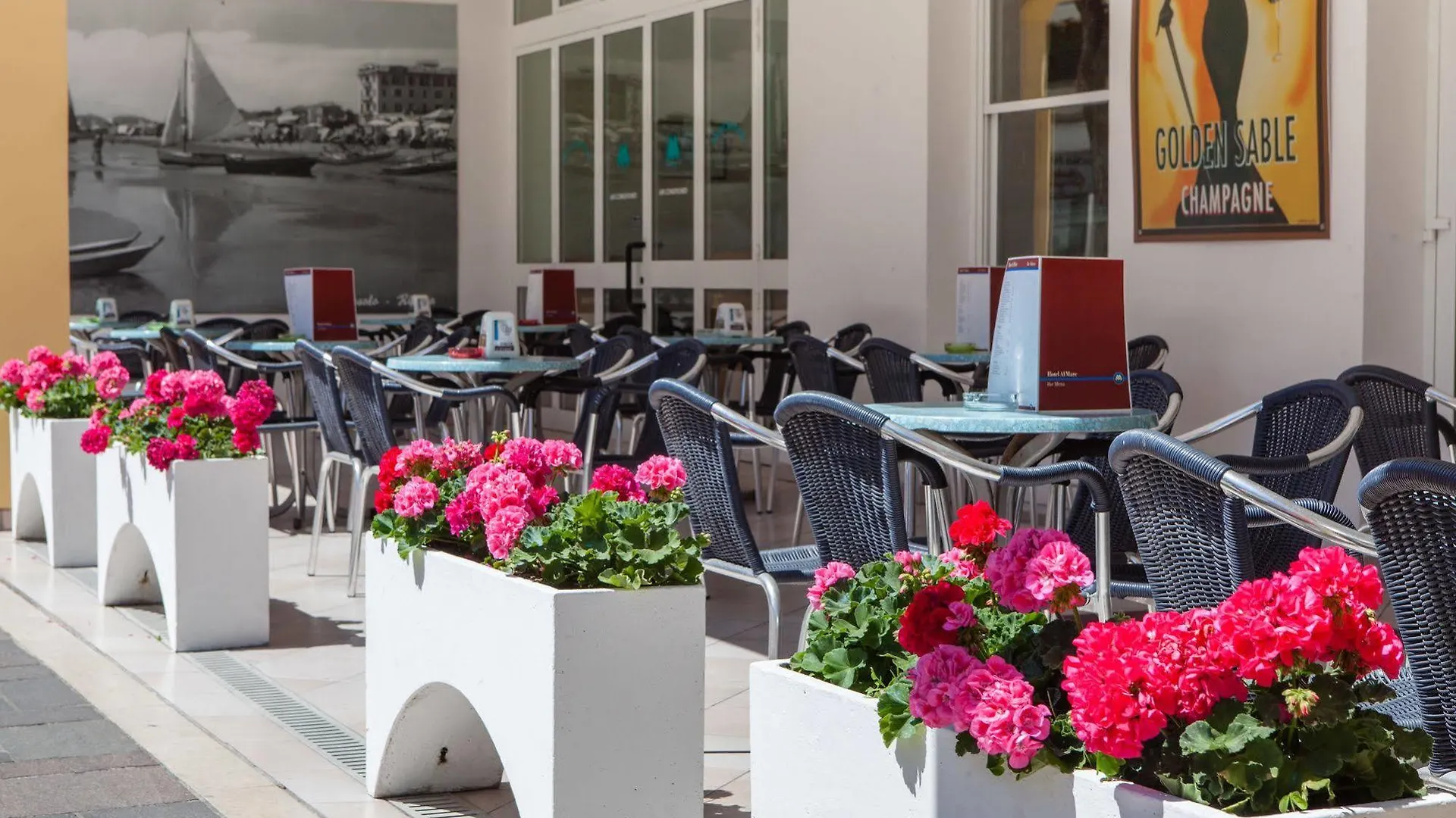 Hotel Al Mare Lido di Jesolo 3*,  Italy