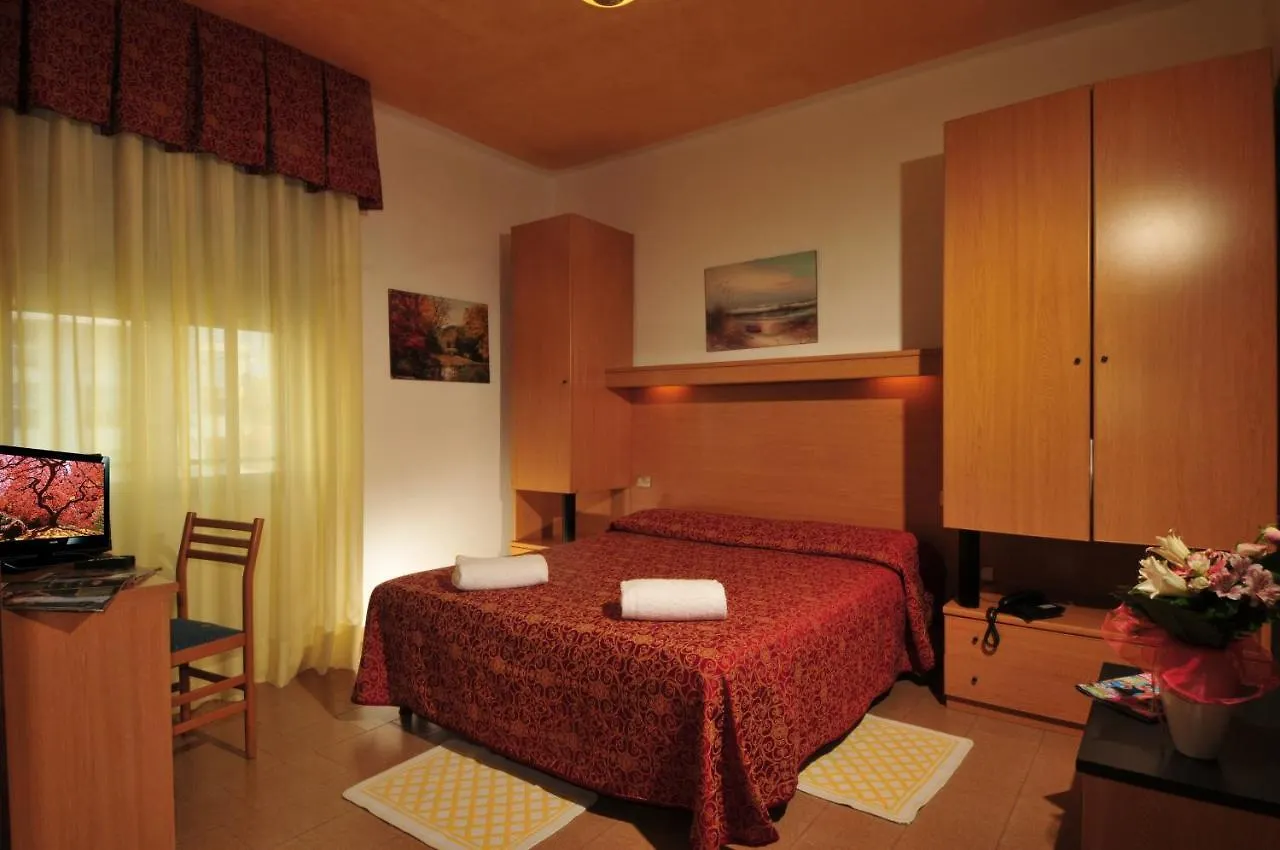 ***  Hotel Al Mare Lido di Jesolo Italia